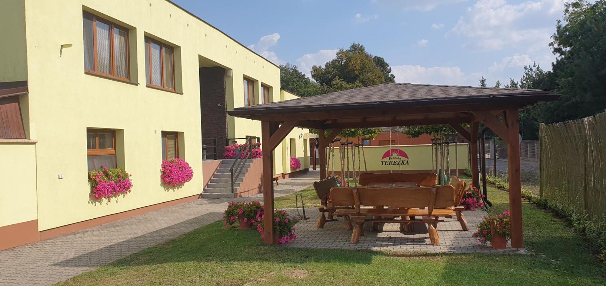 Penzion Terezka Hlucin Exterior photo
