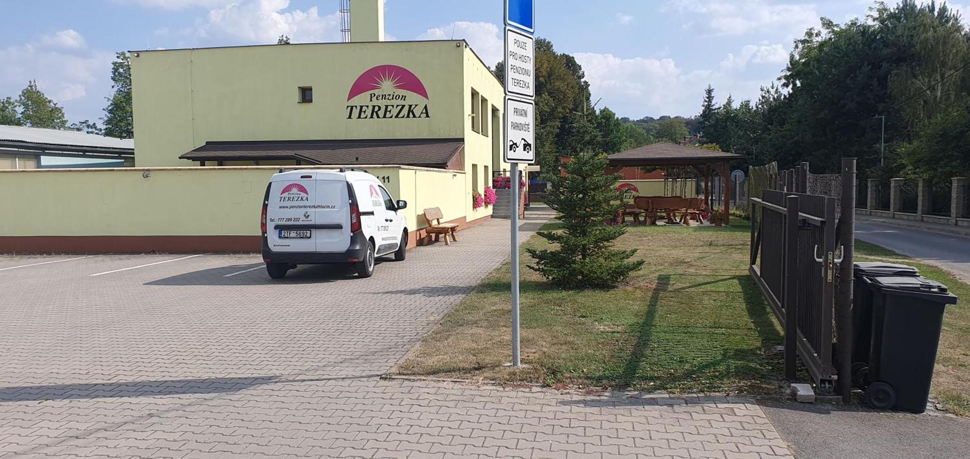 Penzion Terezka Hlucin Exterior photo